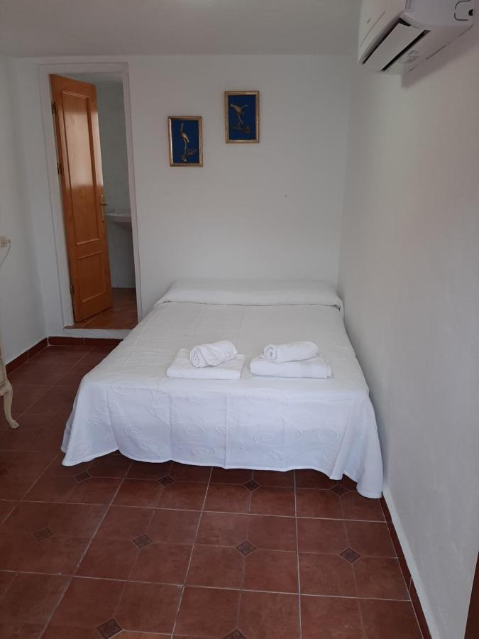 Pension Casa Fina Ruiz Almuñécar Exteriör bild